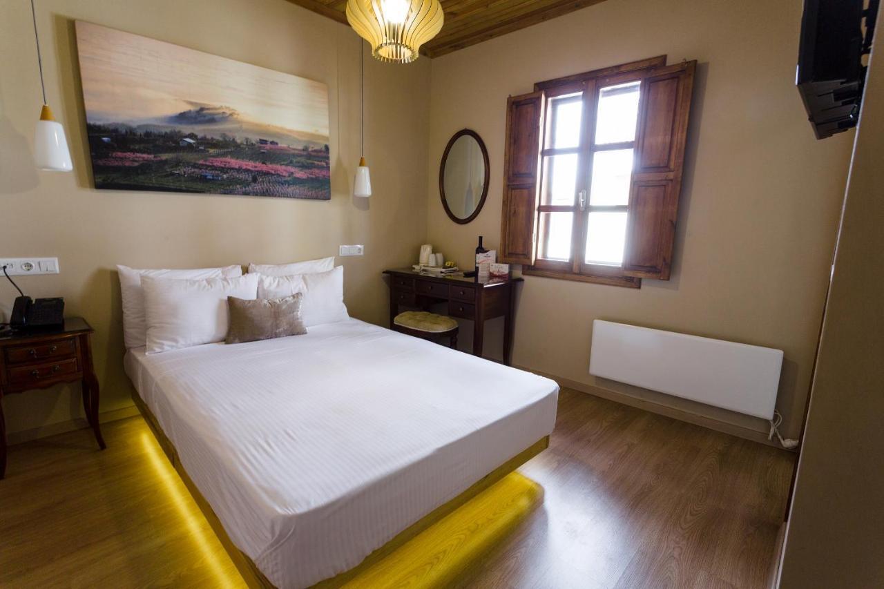 Blossom Rooms & Suite Véria Kültér fotó